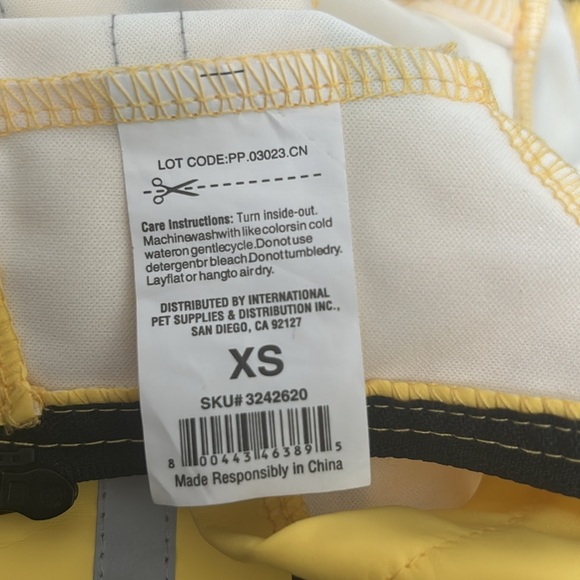 YOULY The Nature Lover Yellow Dog
Raincoat- EUC - Picture 4 of 6